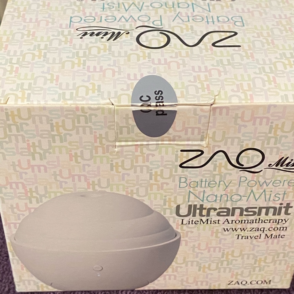 NIB Aromatherapy Mini Travel Diffuser - Picture 9 of 10